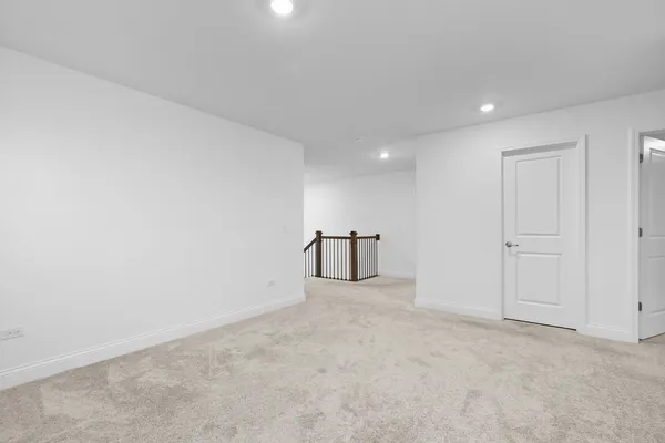 $3,900 | 1014 Dr John Burkey Drive, Algonquin, IL 60102