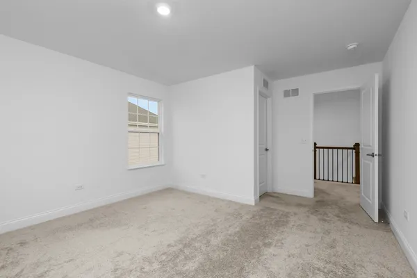 $3,900 | 1014 Dr John Burkey Drive, Algonquin, IL 60102