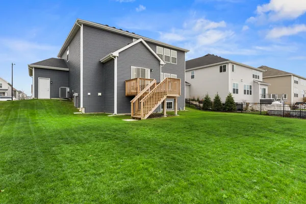 $3,900 | 1014 Dr John Burkey Drive, Algonquin, IL 60102