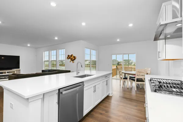 $3,900 | 1014 Dr John Burkey Drive, Algonquin, IL 60102