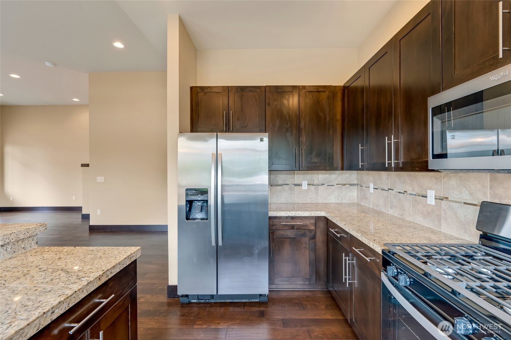 4020 Northeast 3rd Place, Unit B Renton, WA 98056 - Photo 12 of 35