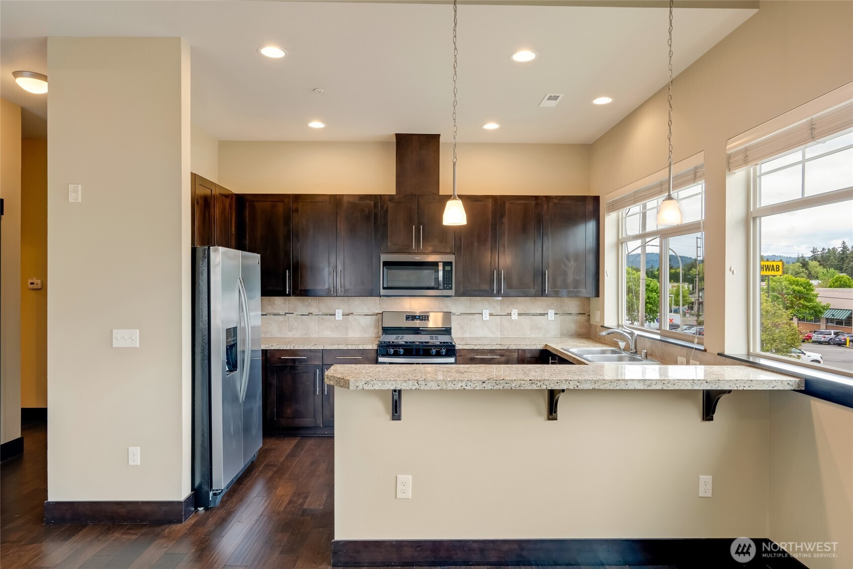 4020 Northeast 3rd Place, Unit B Renton, WA 98056 - Photo 13 of 35