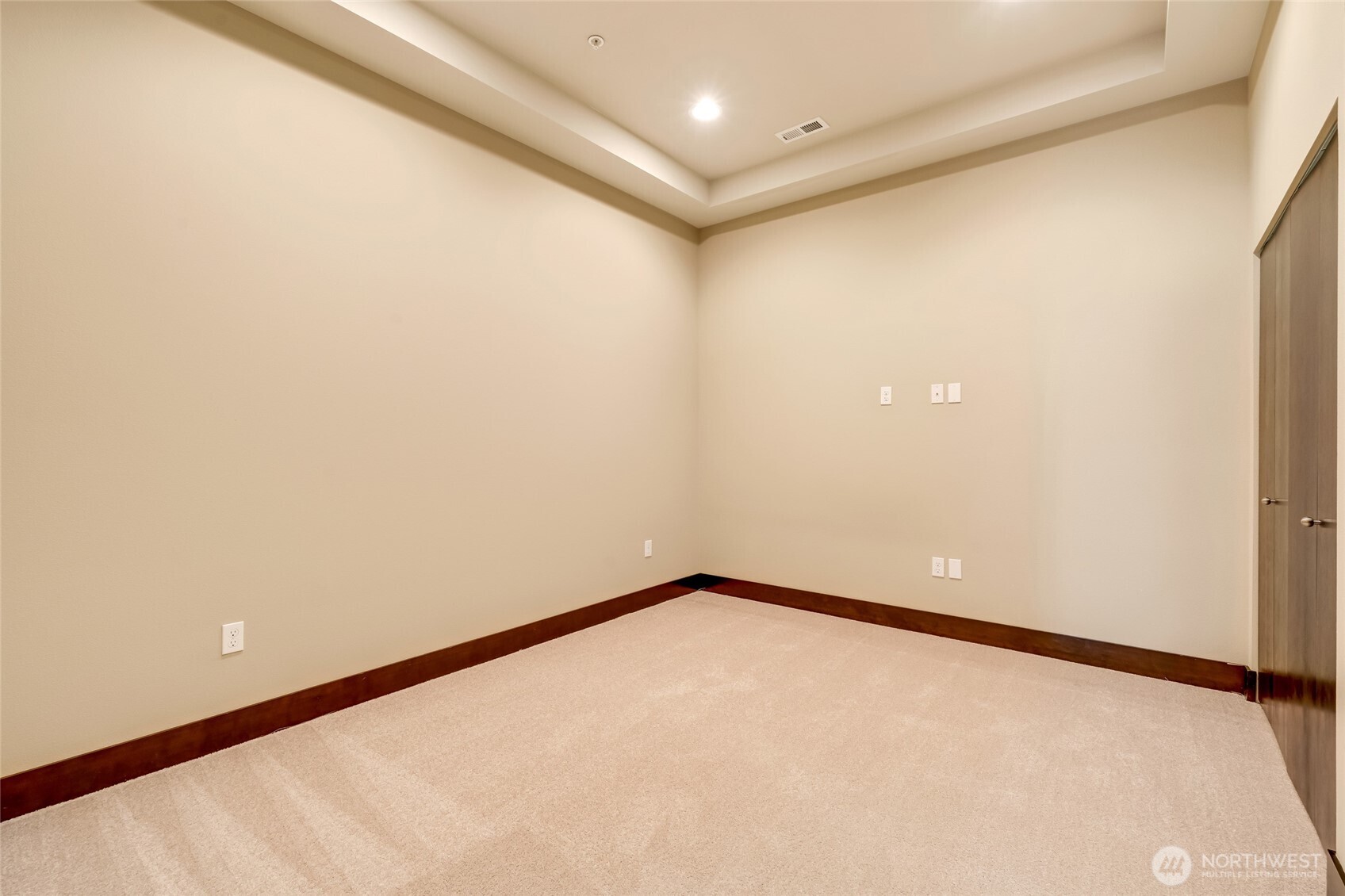 4020 Northeast 3rd Place, Unit B Renton, WA 98056 - Photo 30 of 35