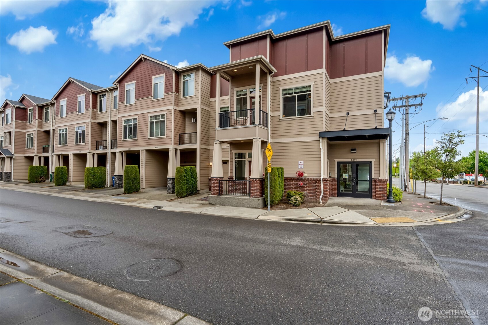 4020 Northeast 3rd Place, Unit B Renton, WA 98056 - Photo 6 of 35