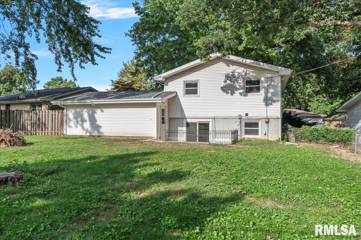 209 Cartwright Drive Springfield, IL 62704 - Photo 29 of 31