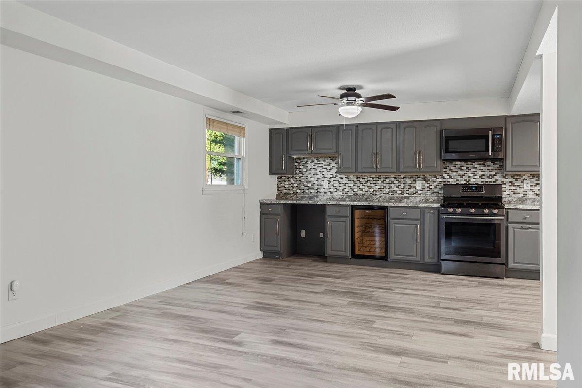 209 Cartwright Drive Springfield, IL 62704 - Photo 8 of 31