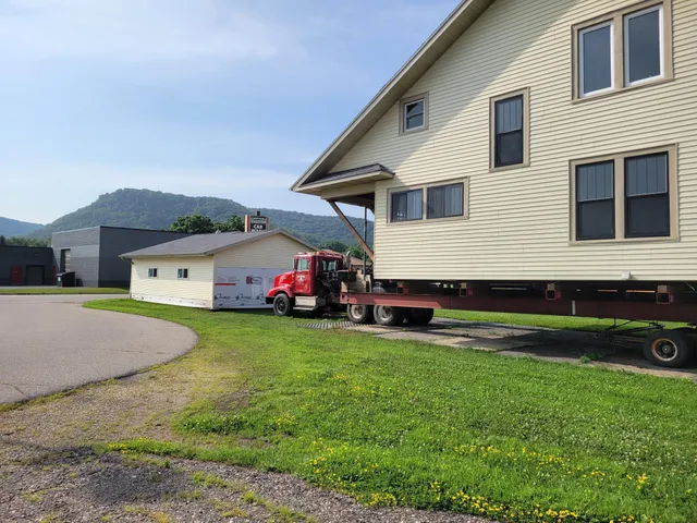 $140,000 | 1797 West Service Drive, Winona, MN 55987