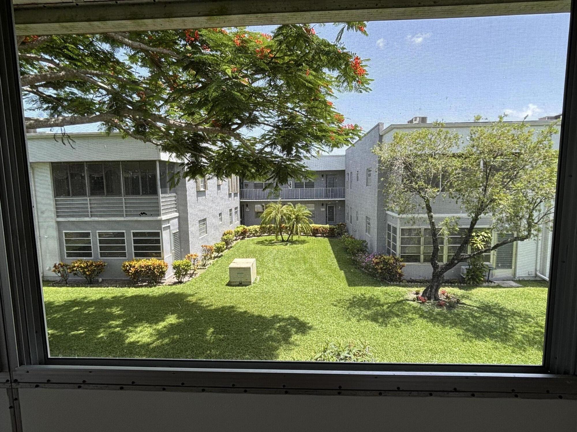 652 Flanders North Delray Beach, FL 33484 - Photo 23 of 35 IMG_3389