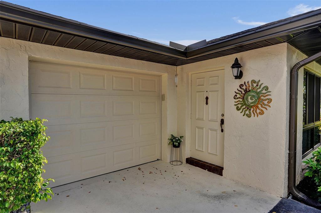 4840 Greentree Lane, Unit B Boynton Beach, FL 33436 - Photo 4 of 68