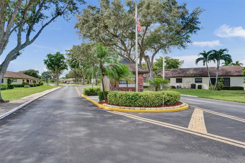 4840 Greentree Lane, Unit B Boynton Beach, FL 33436 - Photo 65 of 68