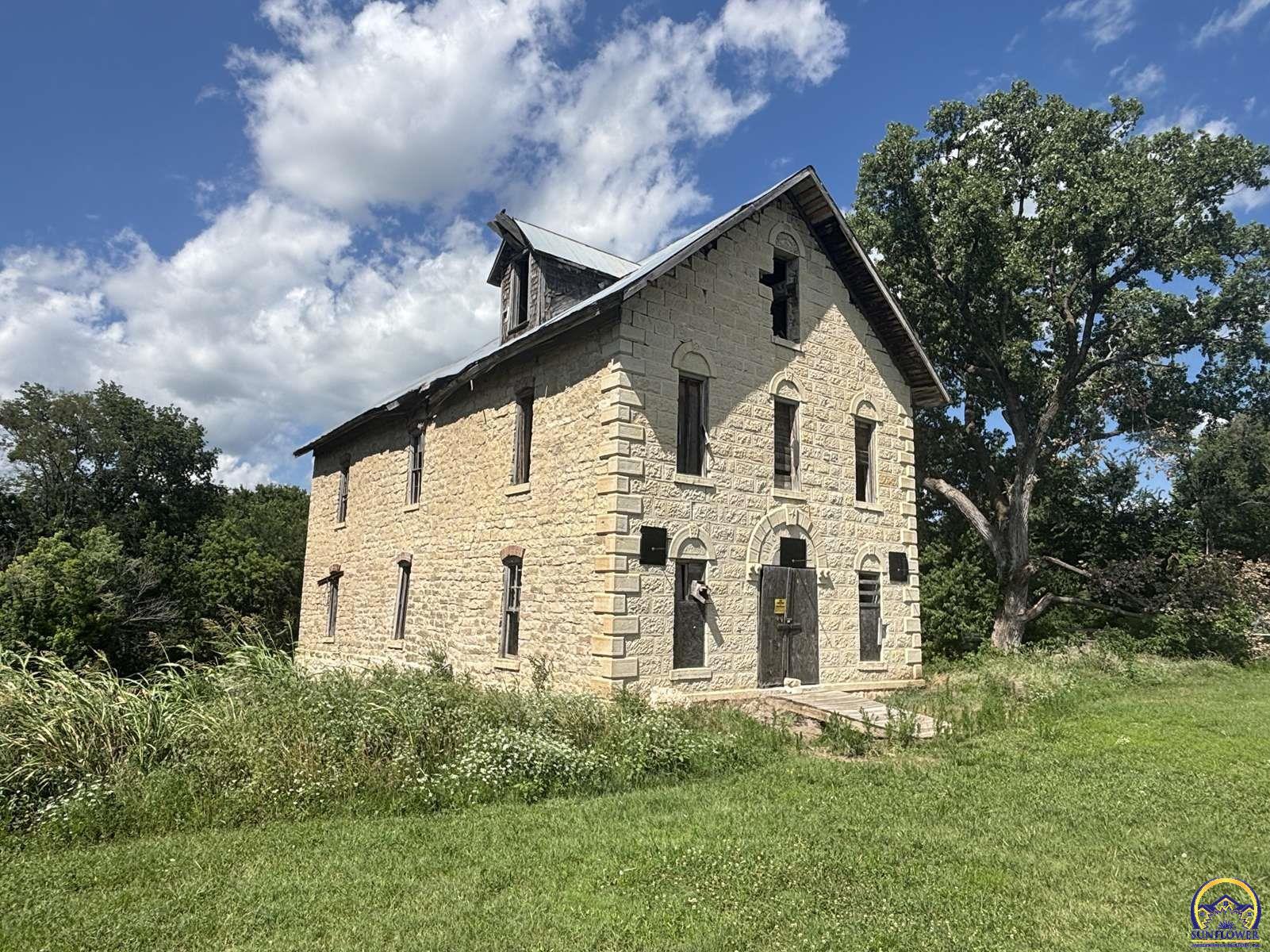 115 Main Street Cedar Point, KS 66843 - Photo 15 of 75