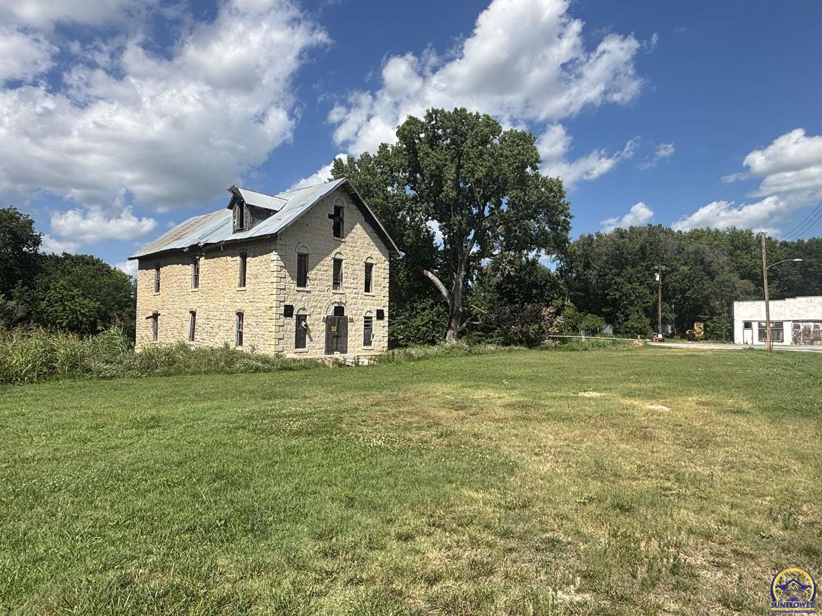 115 Main Street Cedar Point, KS 66843 - Photo 24 of 75