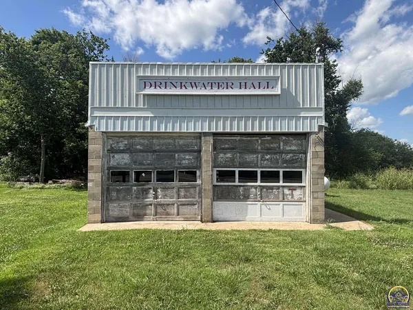 $85,000 | 115 Main Street, Cedar Point, KS 66843
