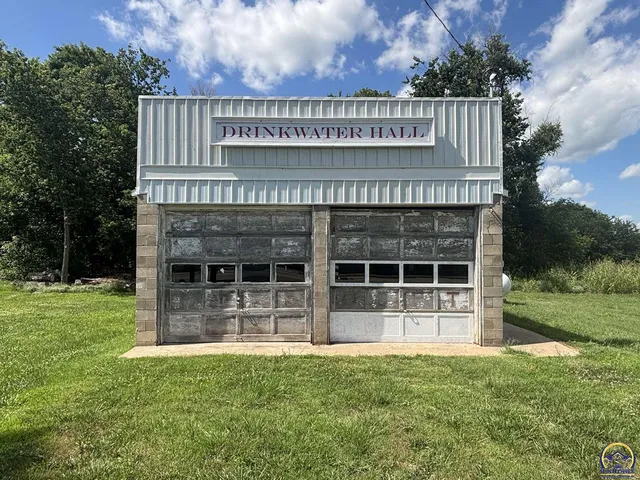 $85,000 | 115 Main Street, Cedar Point, KS 66843