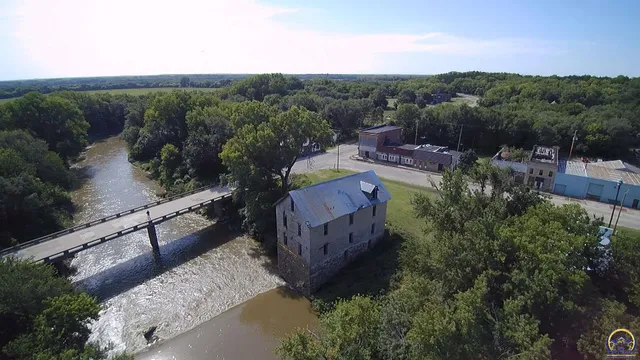 $85,000 | 115 Main Street, Cedar Point, KS 66843