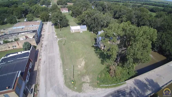 $85,000 | 115 Main Street, Cedar Point, KS 66843