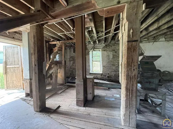 $85,000 | 115 Main Street, Cedar Point, KS 66843