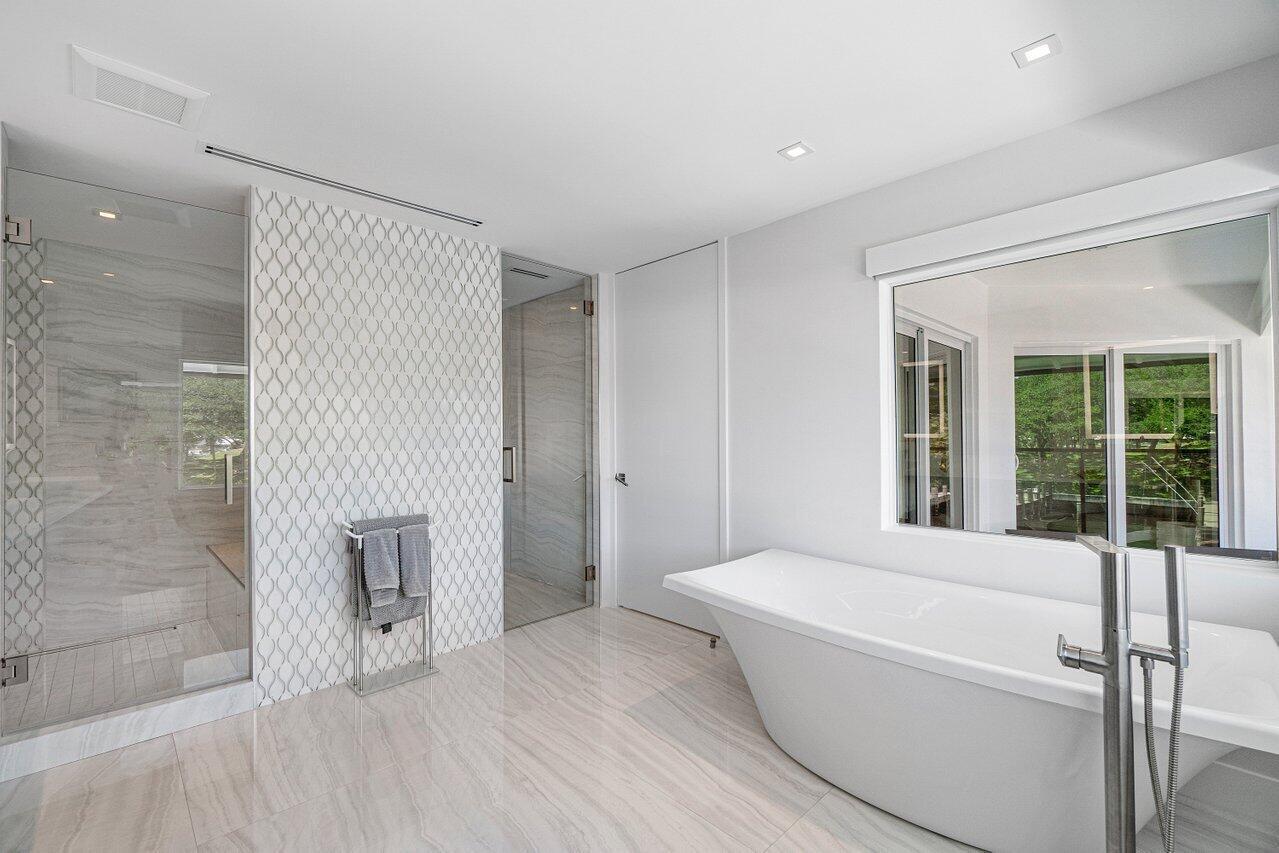 5284 Boca Marina Circle South Boca Raton, FL 33487 - Photo 20 of 30 018-5284BocaMarinaCircle-BocaRaton-FL-33