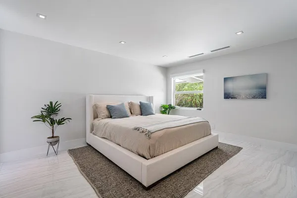 $15,000 | 5284 Boca Marina Circle South, Boca Raton, FL 33487