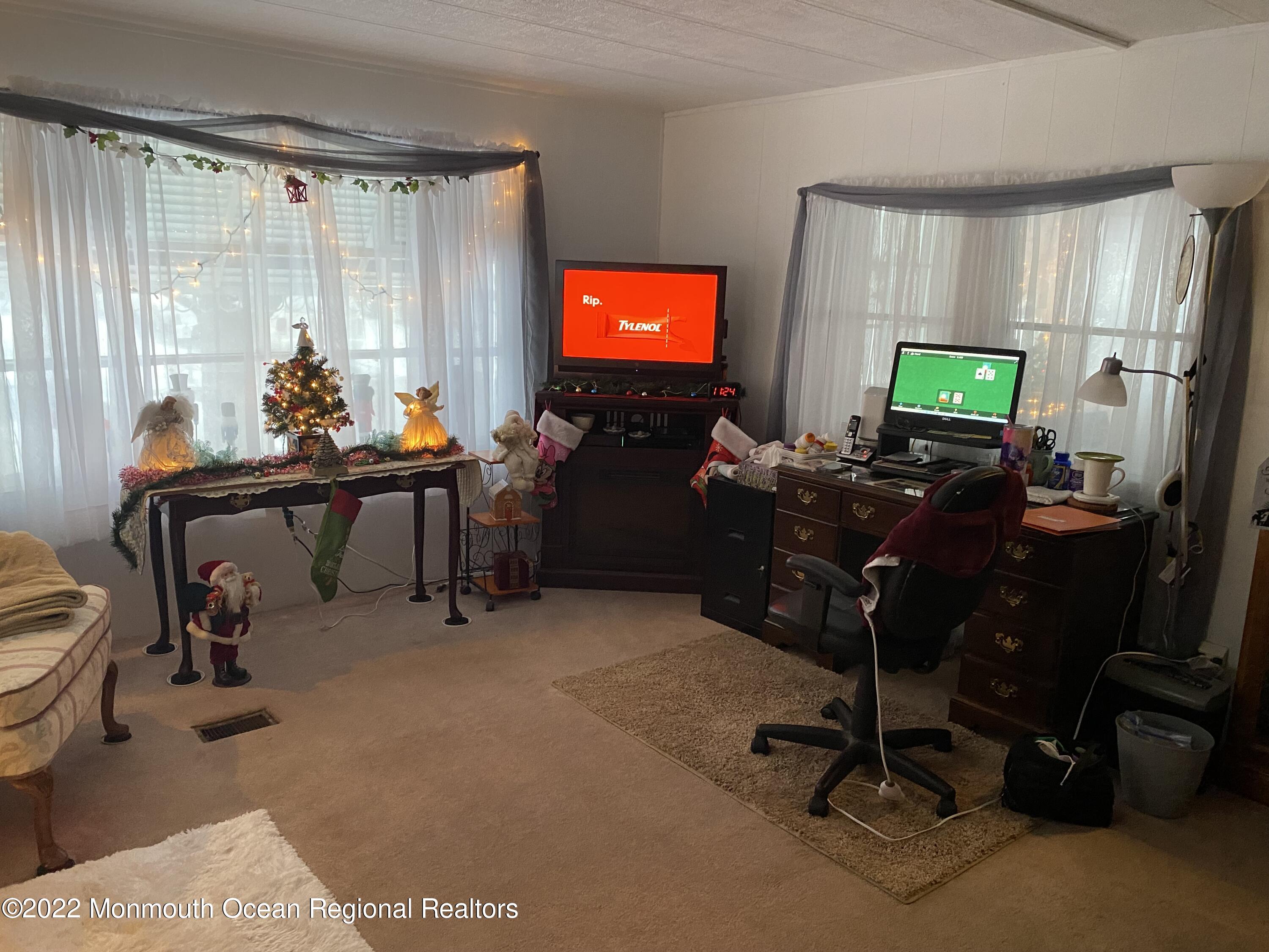 49 Panda Lane Whiting, NJ 08759 - Photo 2 of 26 IMG_0590