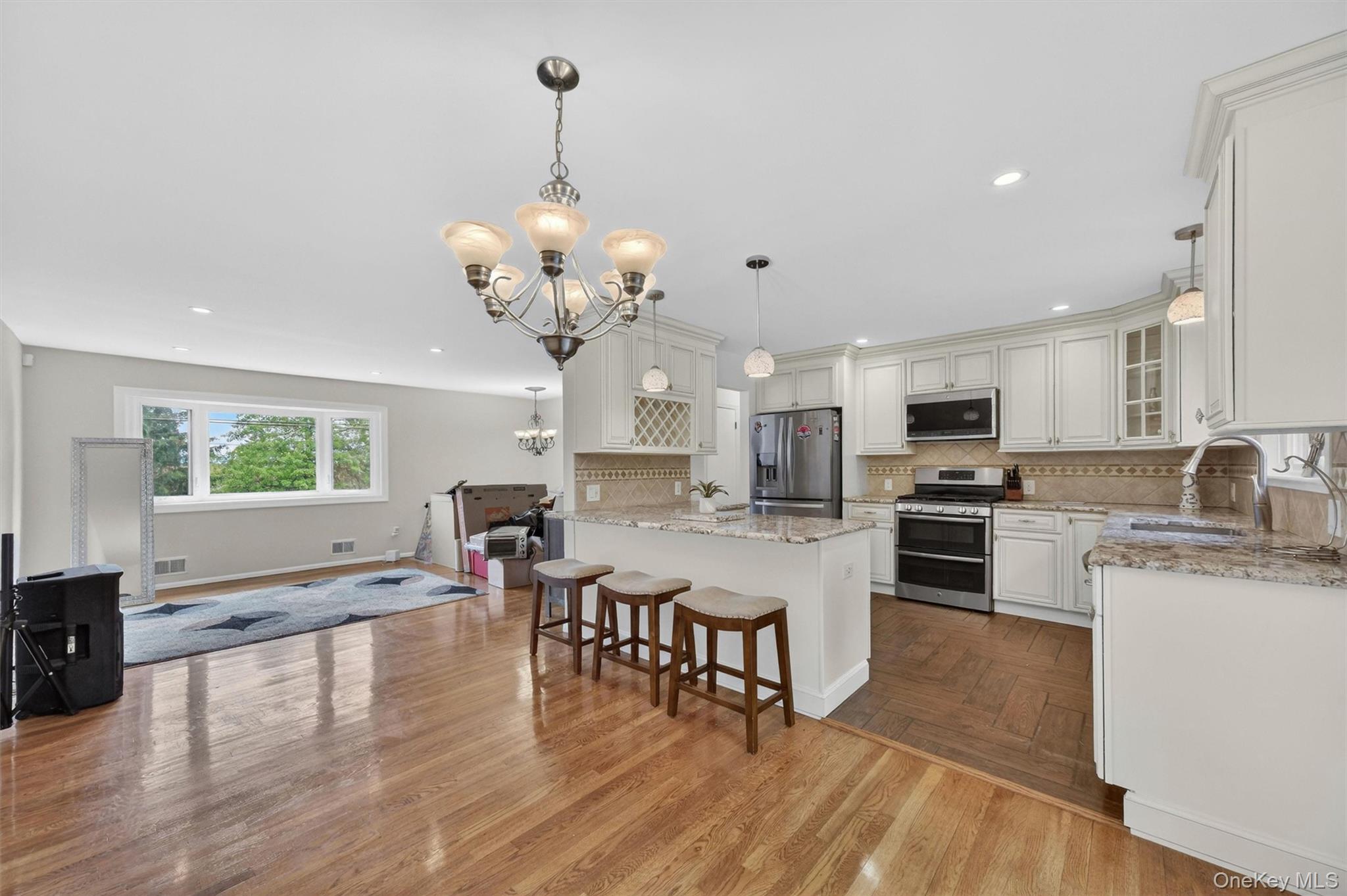 37 Surrey Road Chester, NY 10918 - Photo 11 of 38