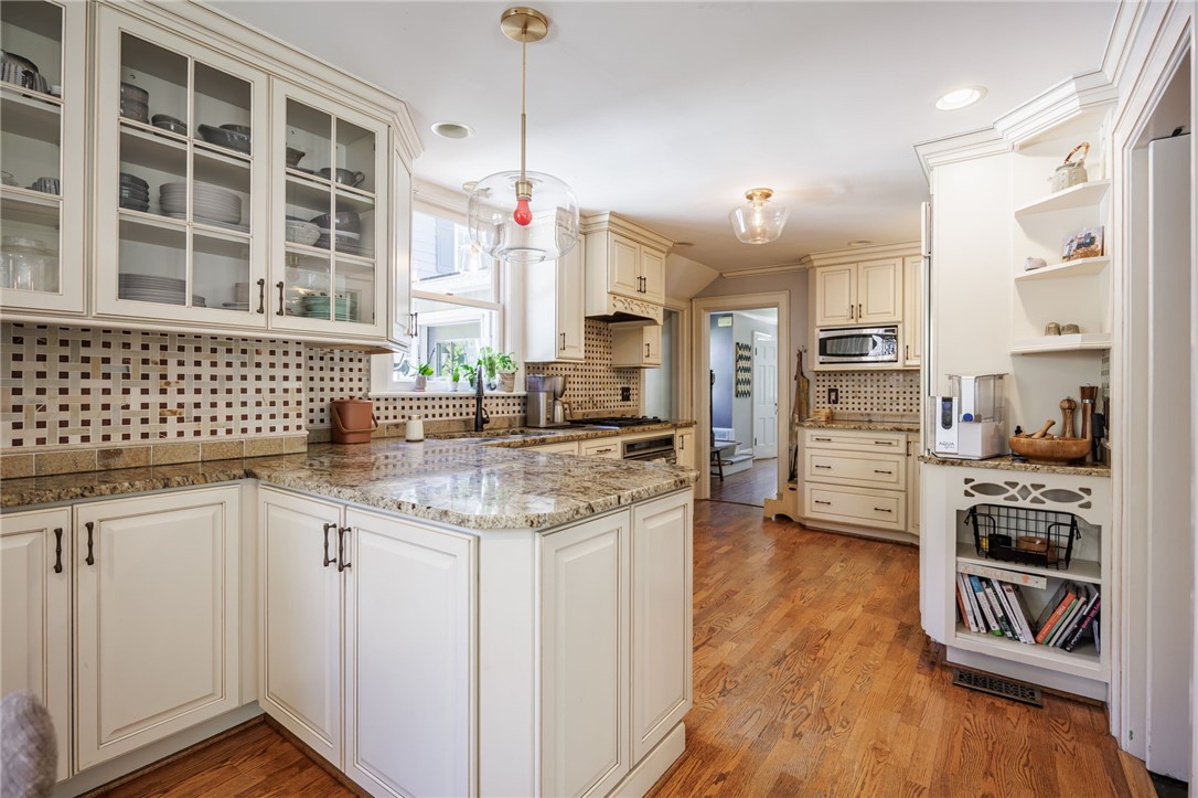 268 Castlebar Road Rochester, NY 14610 - Photo 12 of 39