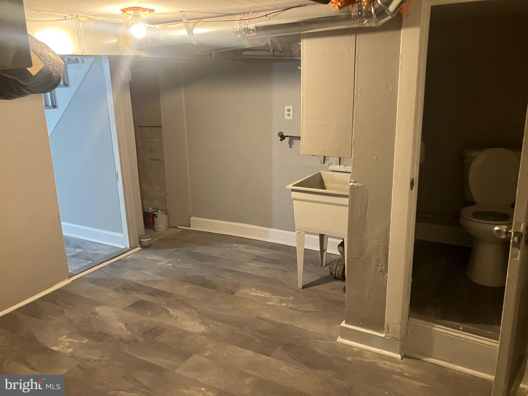 2540 Aisquith Street Baltimore, MD 21218 - Photo 12 of 15