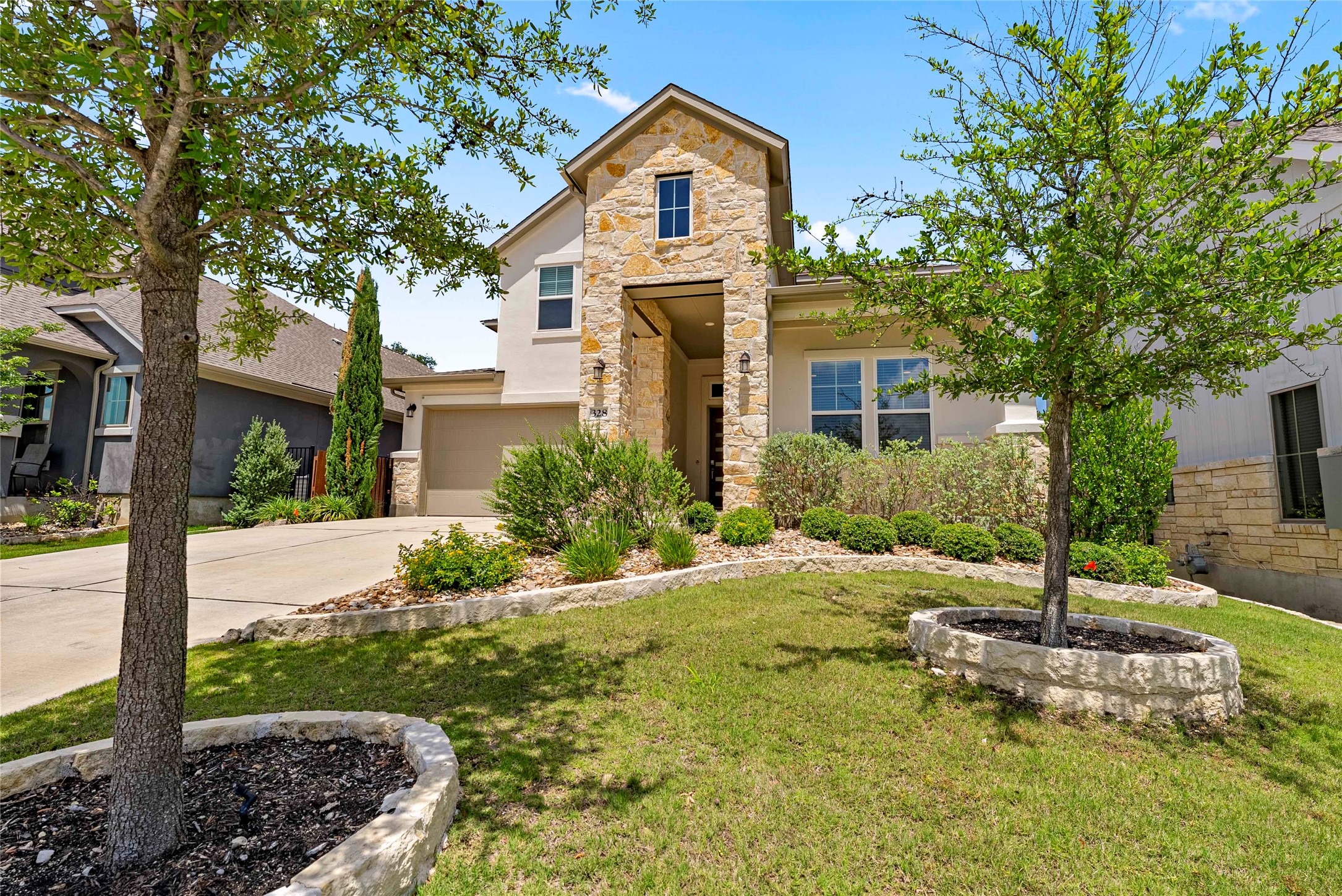 328 Berkeley Place Georgetown, TX 78628 - Photo 2 of 29