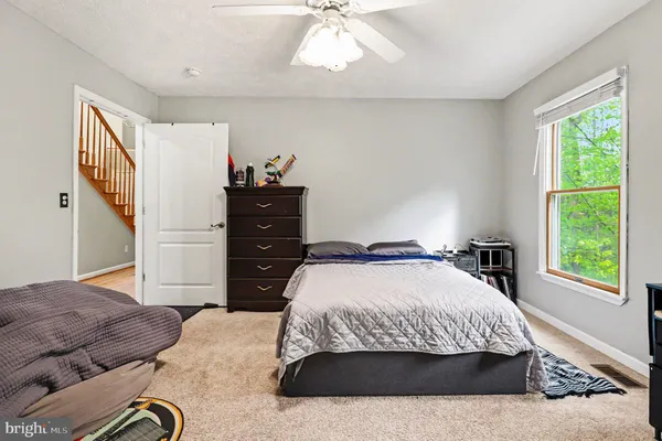 $899,900 | 98 Wateredge Lane, Fredericksburg, VA 22406