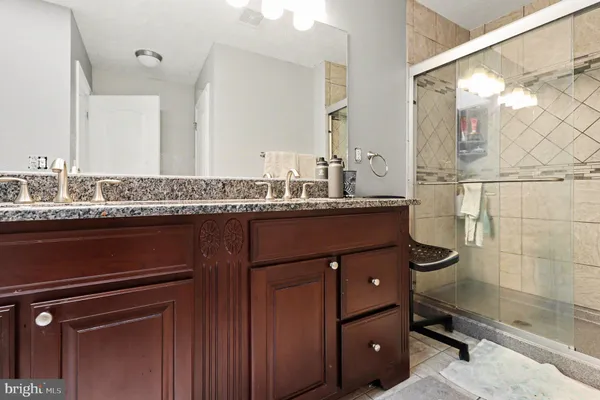 $899,900 | 98 Wateredge Lane, Fredericksburg, VA 22406