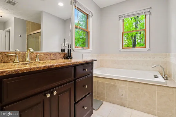 $899,900 | 98 Wateredge Lane, Fredericksburg, VA 22406