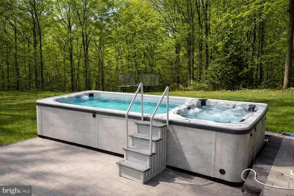 $899,900 | 98 Wateredge Lane, Fredericksburg, VA 22406