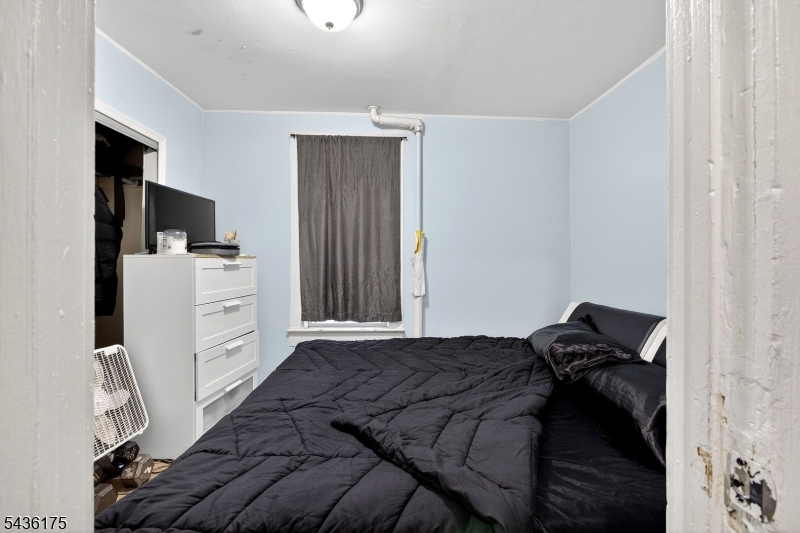 527 Valley Street, Unit 2 Orange, NJ 07050 - Photo 19 of 38