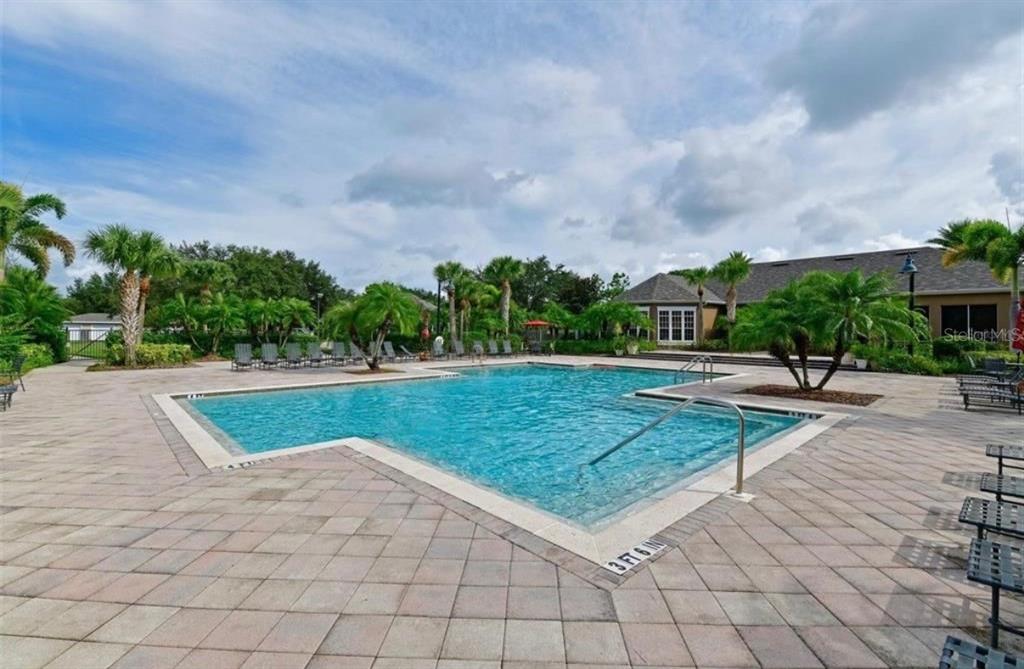 8926 Manor Loop, Unit 201B Lakewood Ranch, FL 34202 - Photo 28 of 32 Gallery Image 28