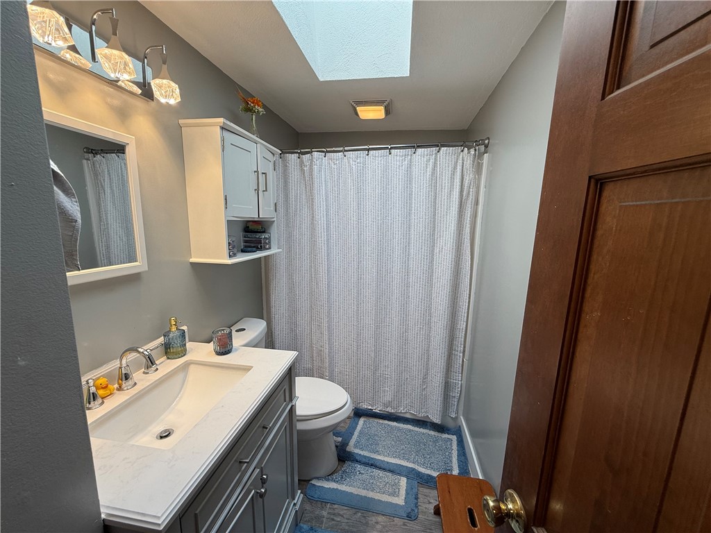 31 Clarke Road Coventry, RI 02816 - Photo 15 of 26 Main level full bath