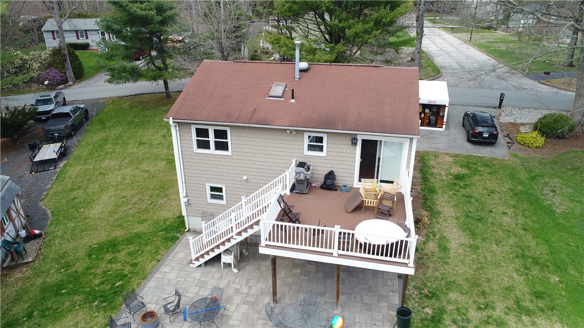 31 Clarke Road Coventry, RI 02816 - Photo 4 of 26