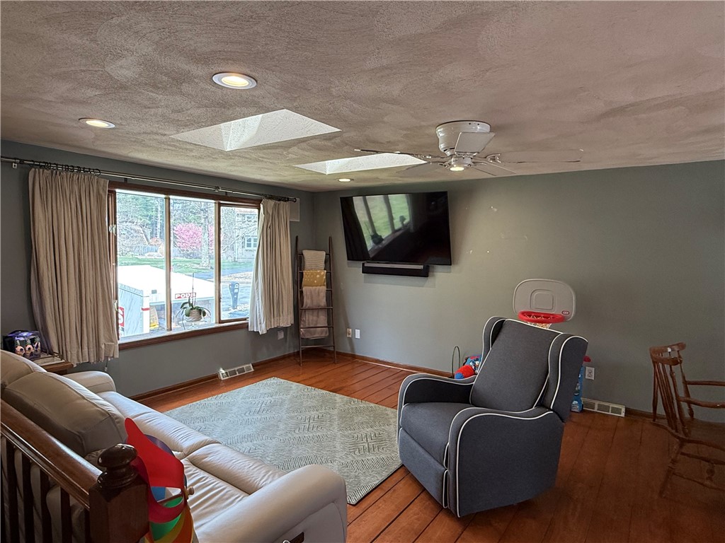 31 Clarke Road Coventry, RI 02816 - Photo 10 of 26