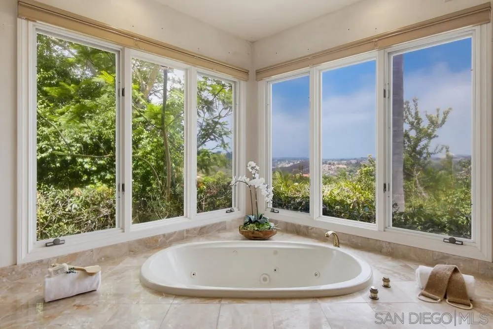18103 Via Ascenso Rancho Santa Fe, CA 92067 - Photo 27 of 71
