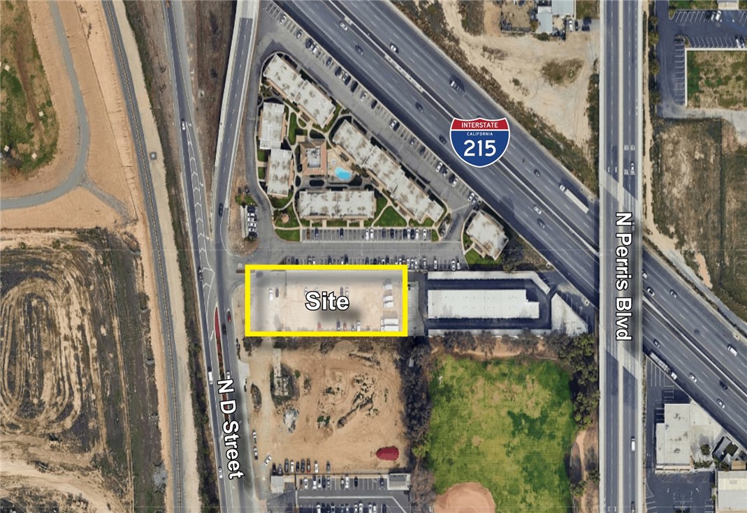 509 North D Street Perris, CA 92570 - Photo 2 of 9 a sign that is on the wall of a building