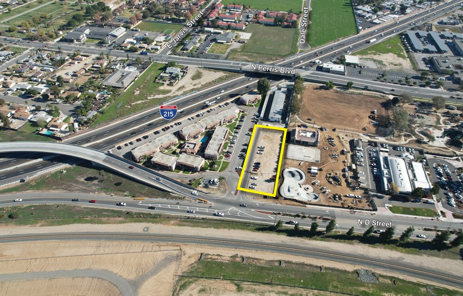 509 North D Street Perris, CA 92570 - Photo 6 of 9