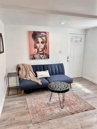 $1,500 | 3731 Central Avenue, San Diego, CA 92105