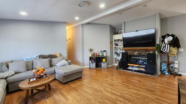 $419,000 | 5450 Monterey Road, Unit 142, San Jose, CA 95111