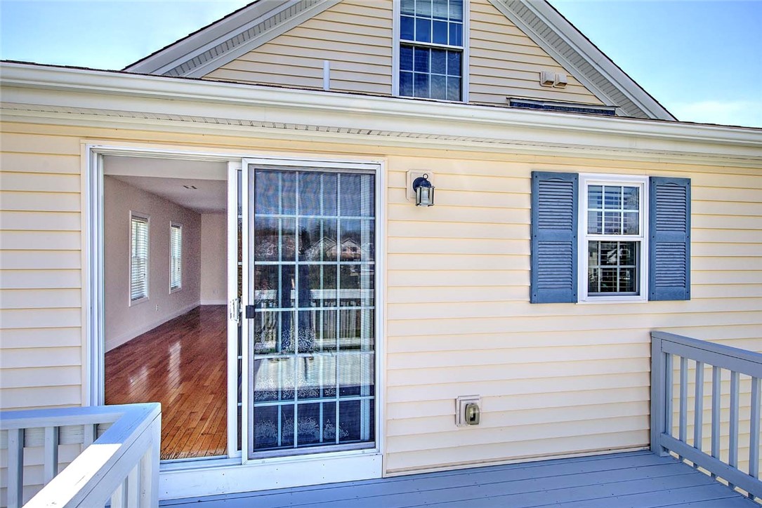 31 Garfield Avenue Bristol, RI 02809 - Photo 12 of 33 1st floor deck