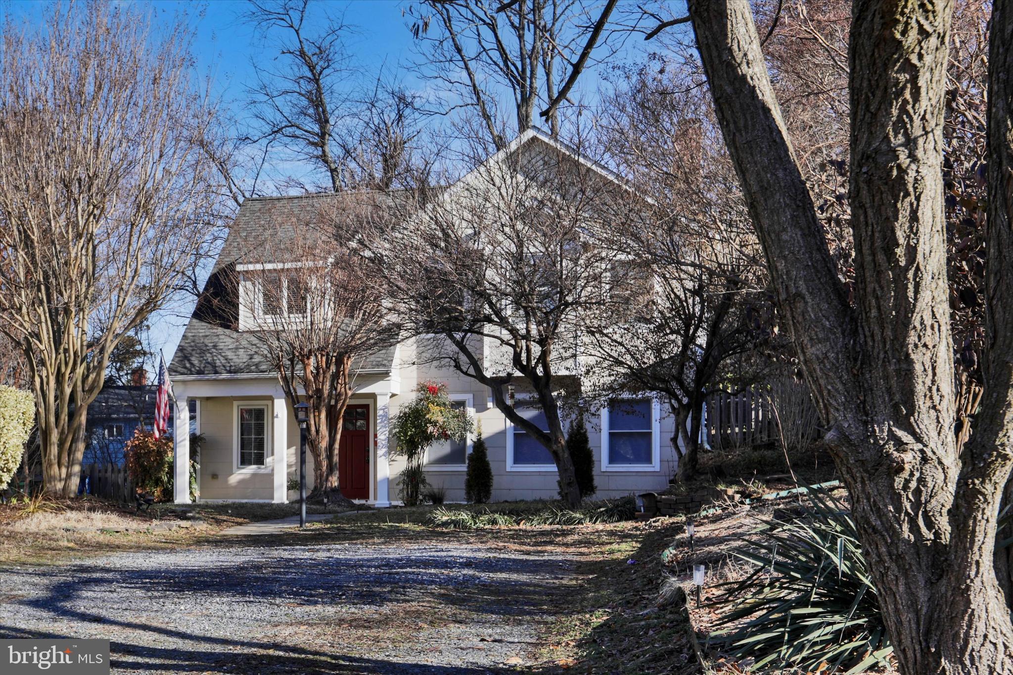 722 Genessee Street Annapolis, MD 21401 - Photo 2 of 42 a front view of a house with a yard