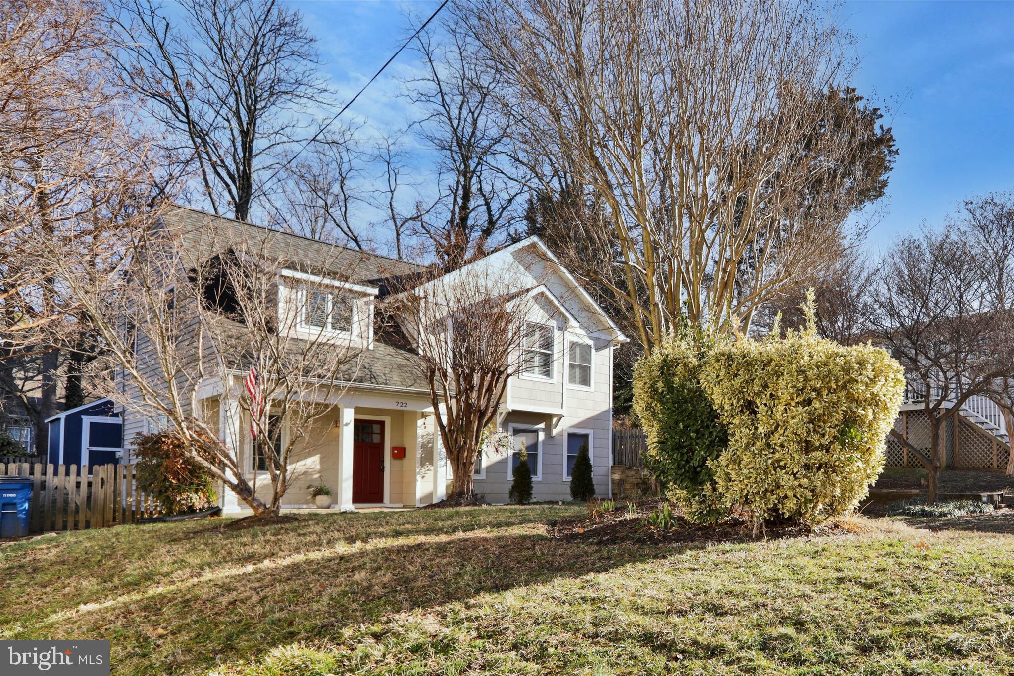 722 Genessee Street Annapolis, MD 21401 - Photo 3 of 42 a front view of a house with a yard