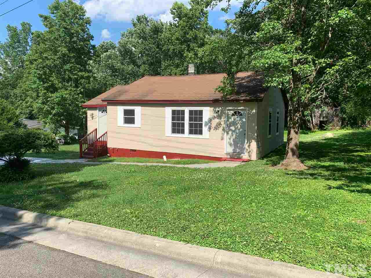708 Burton Street Roxboro, NC 27573 - Photo 3 of 25