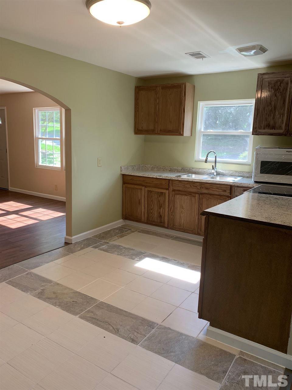 708 Burton Street Roxboro, NC 27573 - Photo 7 of 25