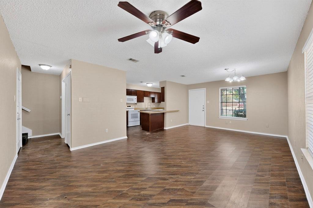 912 North Nursery Road Irving, TX 75061 - Photo 9 of 33