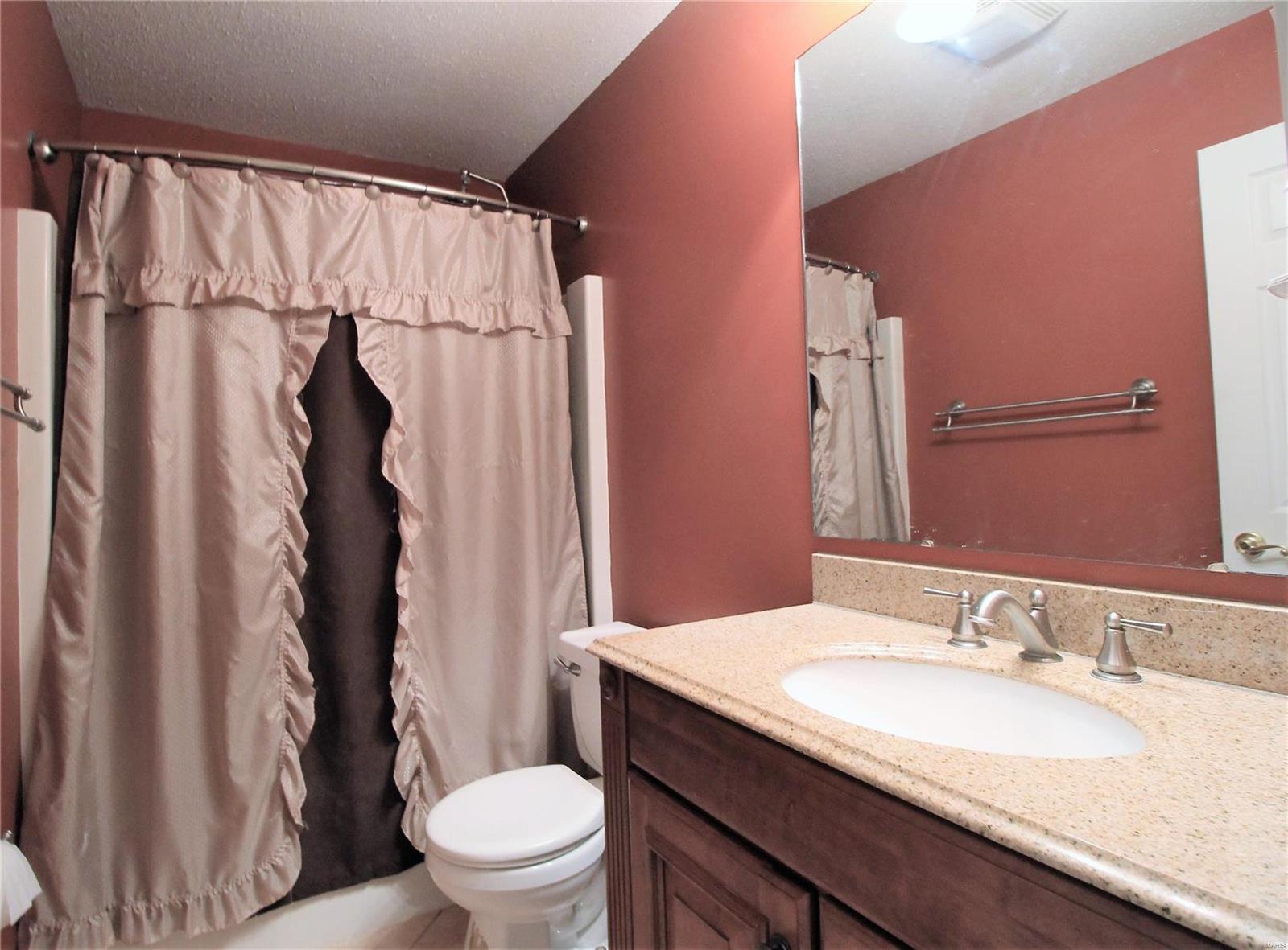 5250 Quercus Grove Road Edwardsville, IL 62025 - Photo 22 of 37 Gallery Image 22