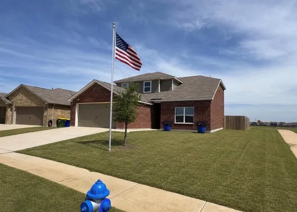 $315,000 | 137 Sammy Fowler Avenue, Venus, TX 76084